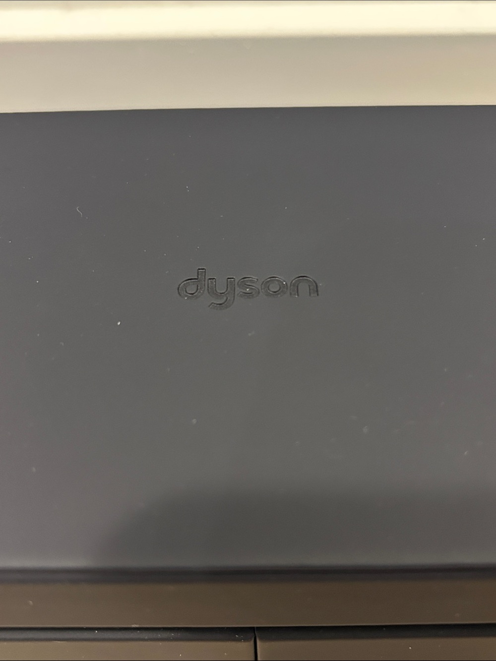 Dyson Presentation Case - Picture 2 of 6